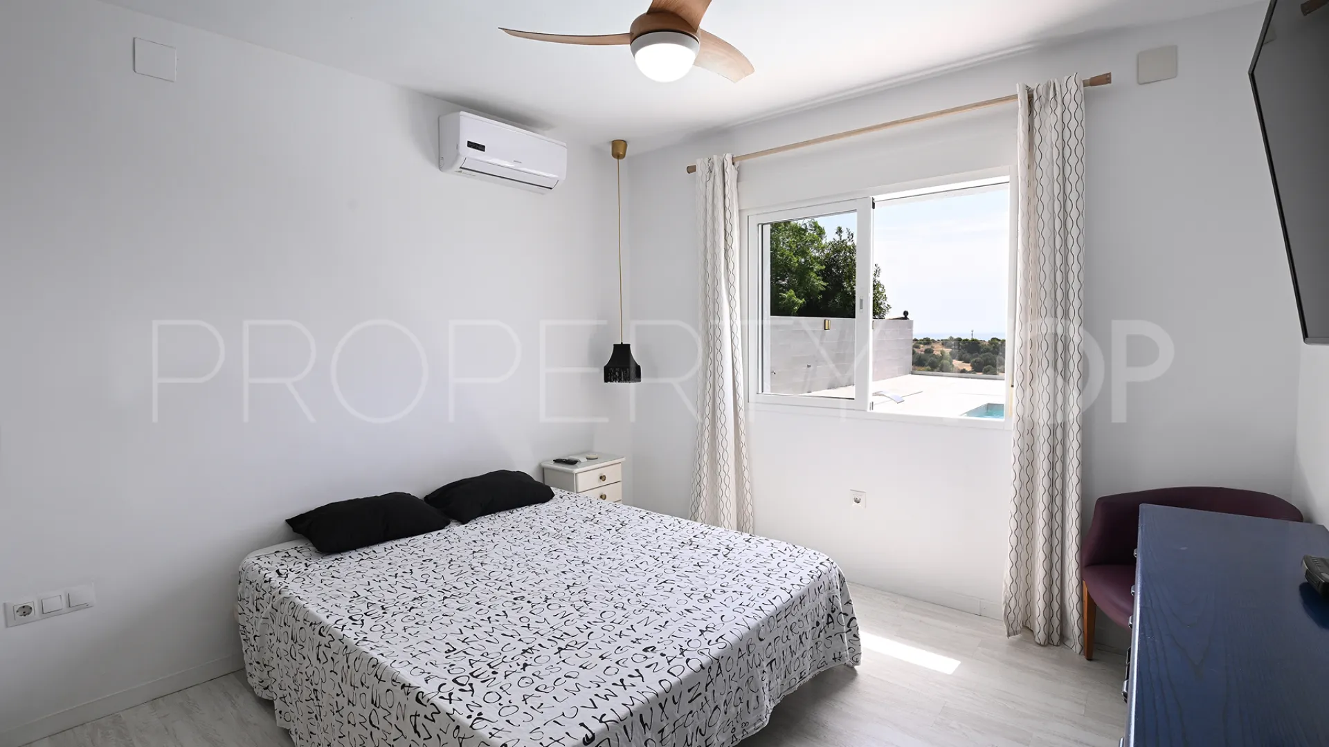 Buy villa in Cortijo de Maza - El Olivar with 4 bedrooms