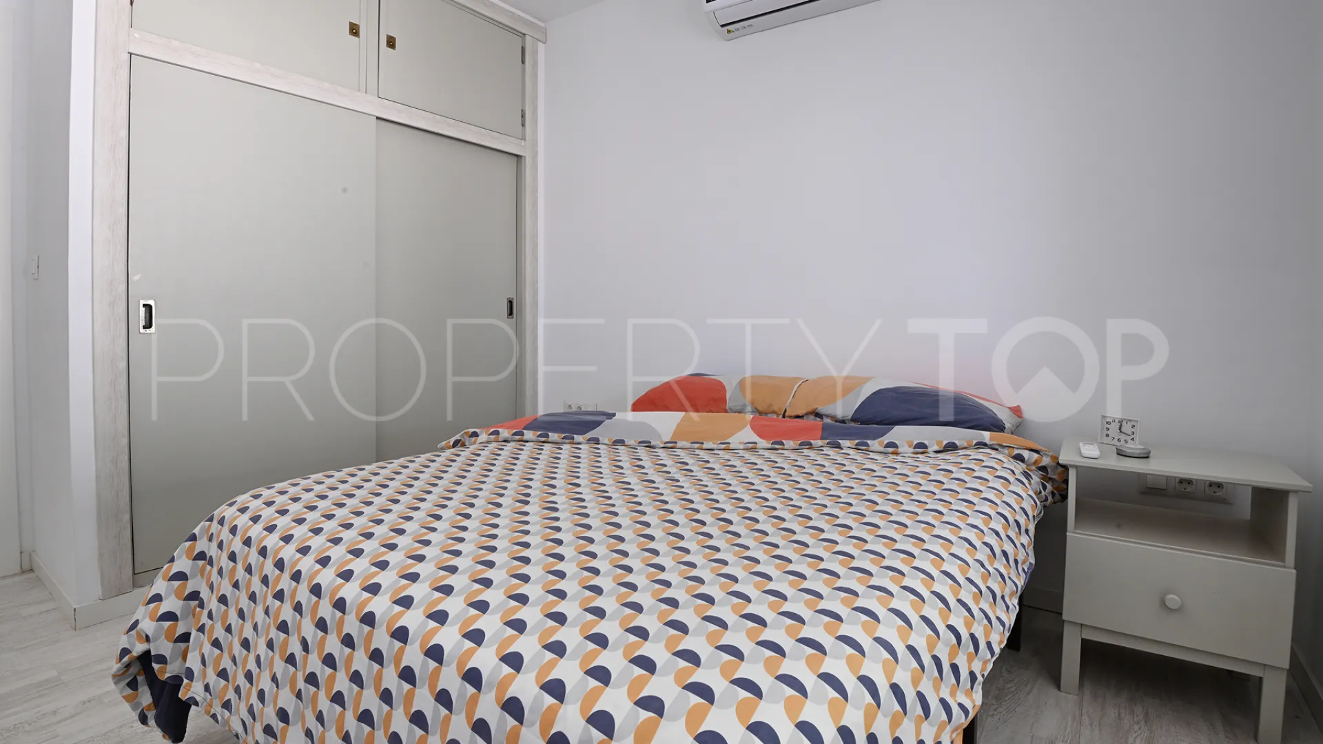 Buy villa in Cortijo de Maza - El Olivar with 4 bedrooms