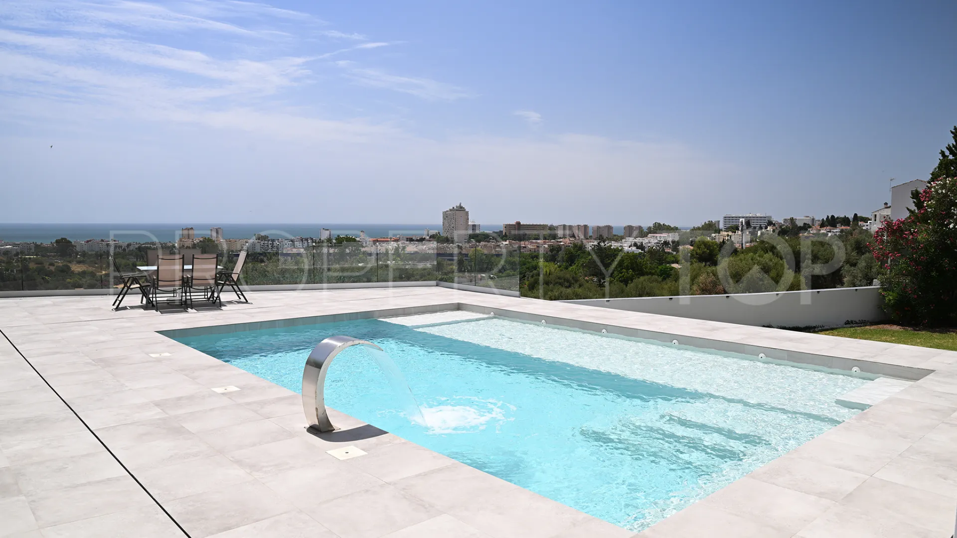Buy villa in Cortijo de Maza - El Olivar with 4 bedrooms
