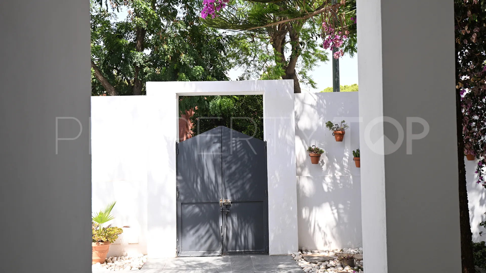 Buy villa in Cortijo de Maza - El Olivar with 4 bedrooms