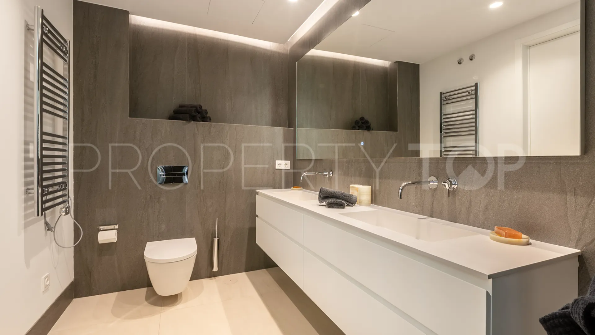 Se vende apartamento en Bahia Azul con 2 dormitorios
