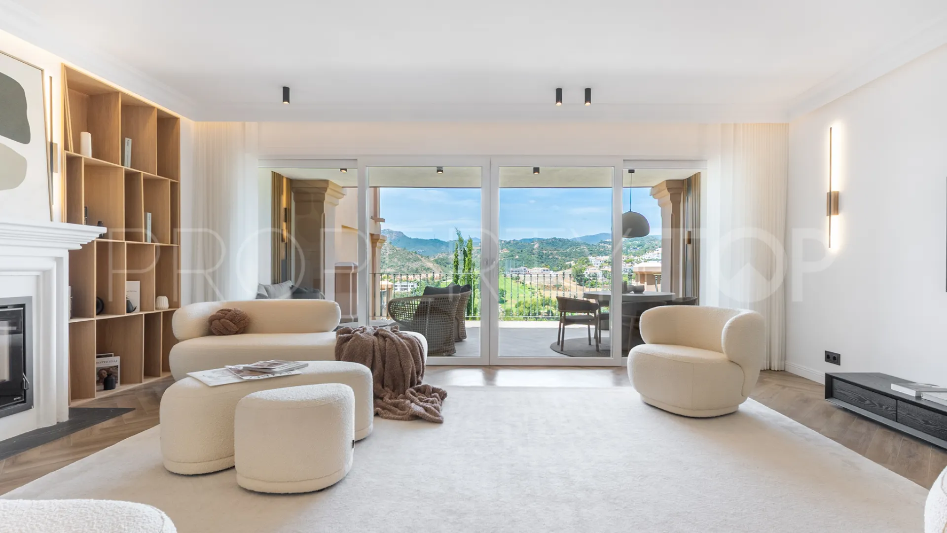 For sale Monte Halcones semi detached house with 3 bedrooms