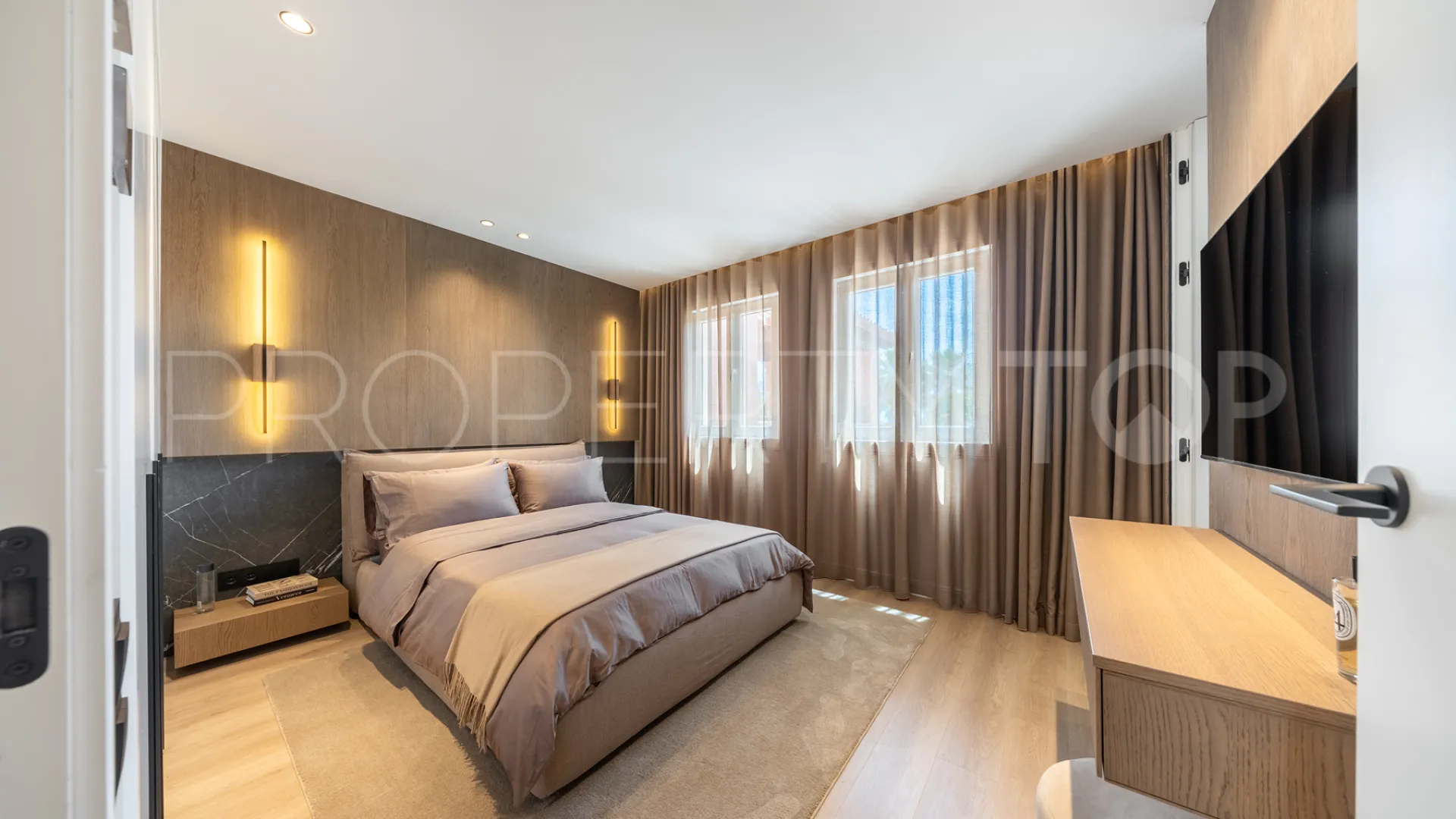 For sale Monte Halcones semi detached house with 3 bedrooms