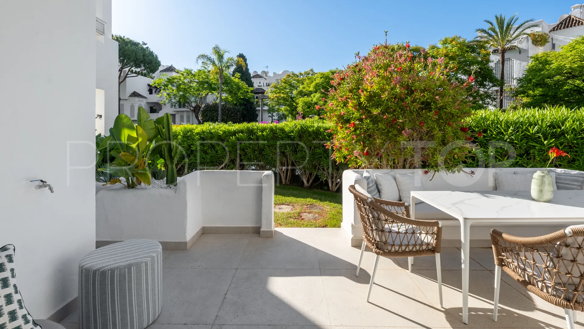 Apartamento con 4 dormitorios a la venta en Alhambra del Mar
