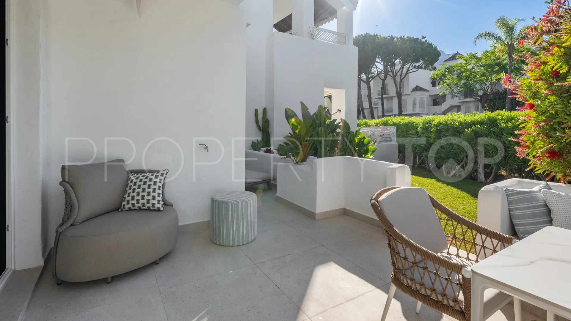 Apartamento con 4 dormitorios a la venta en Alhambra del Mar