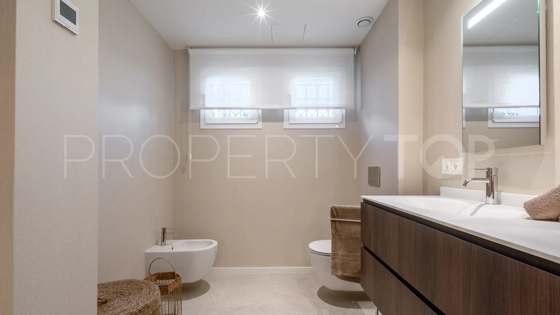 Apartamento con 4 dormitorios a la venta en Alhambra del Mar