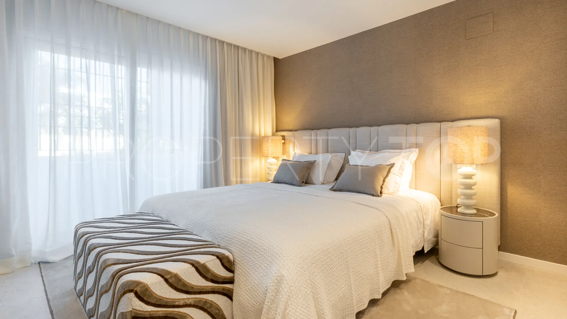Apartamento con 4 dormitorios a la venta en Alhambra del Mar