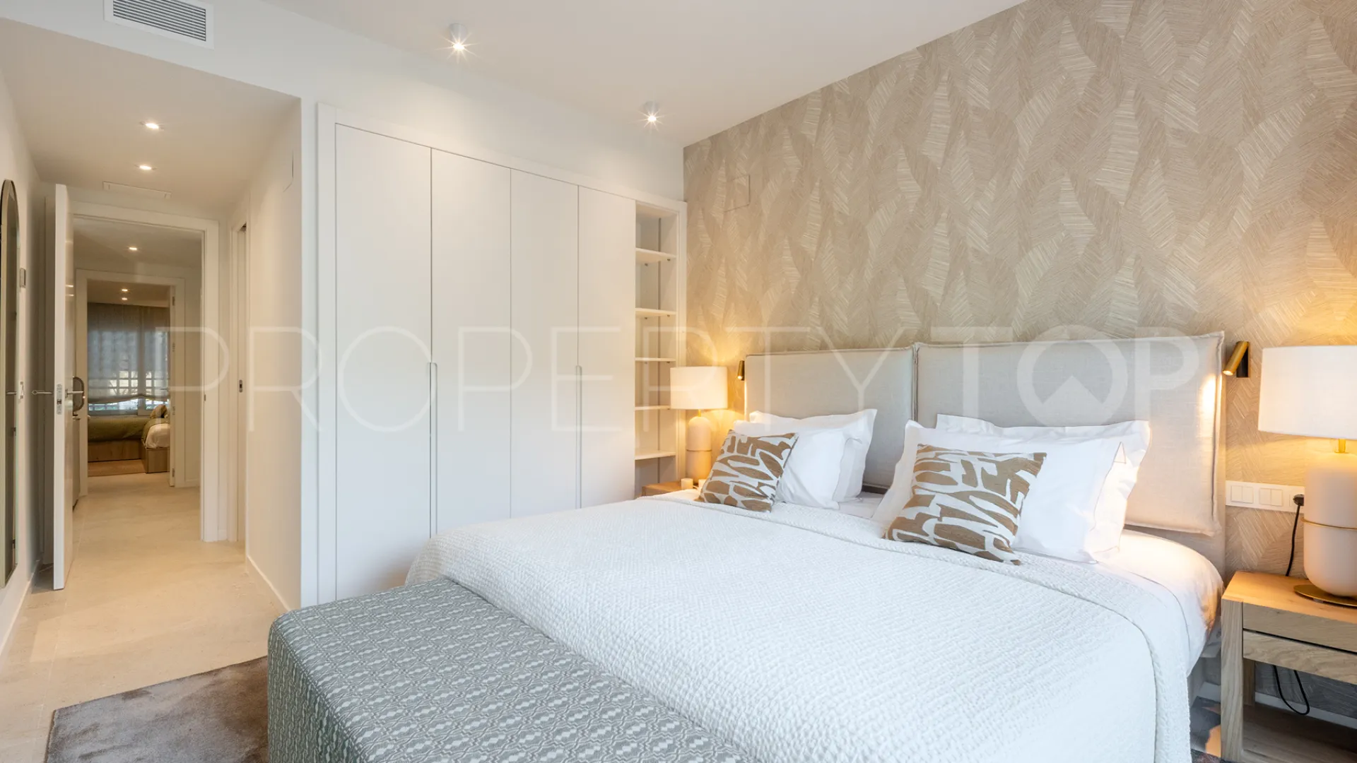 Apartamento con 4 dormitorios a la venta en Alhambra del Mar