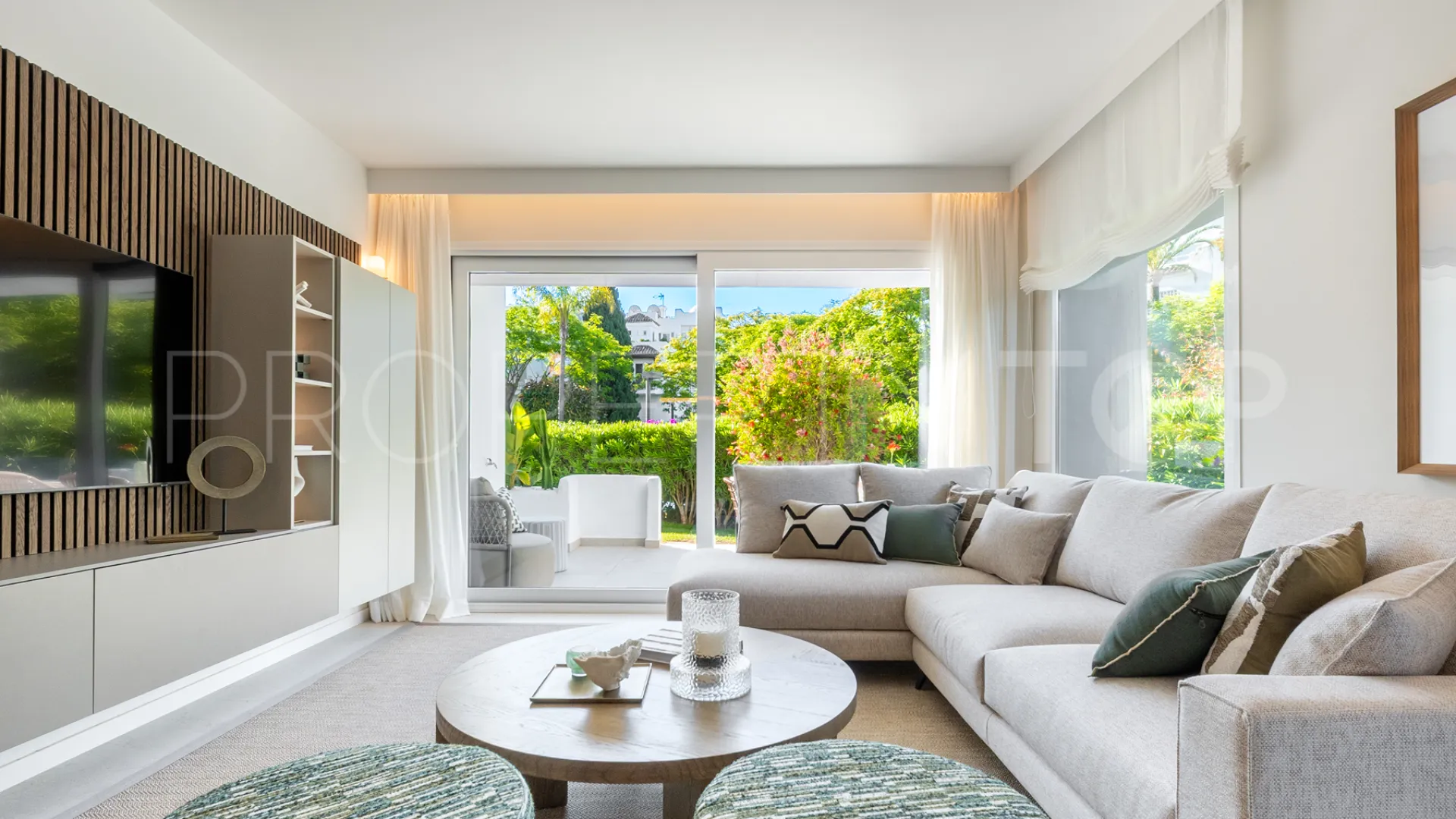 Buy Alhambra del Mar apartment with 4 bedrooms