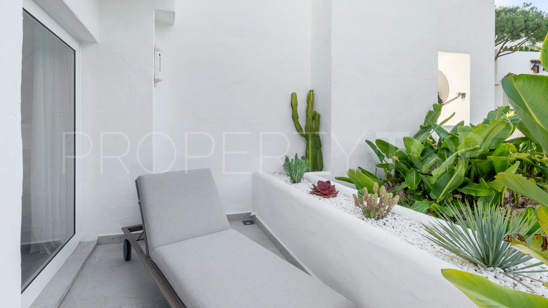 Apartamento con 4 dormitorios a la venta en Alhambra del Mar