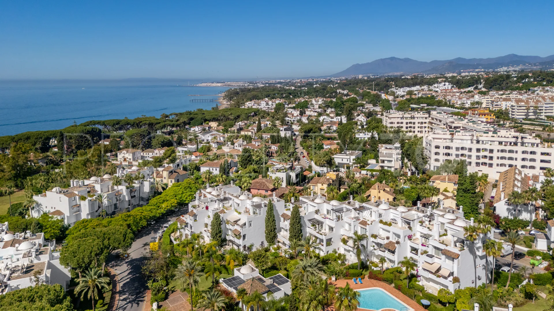 Buy Alhambra del Mar apartment with 4 bedrooms