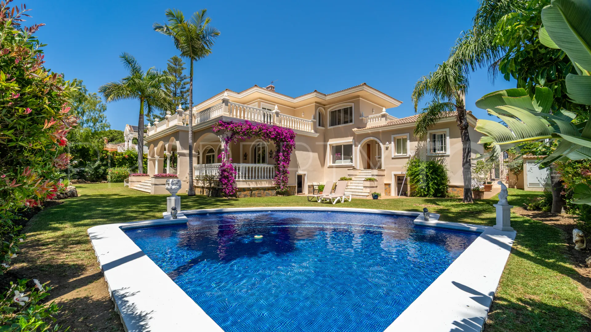 Villa with 5 bedrooms for sale in El Presidente