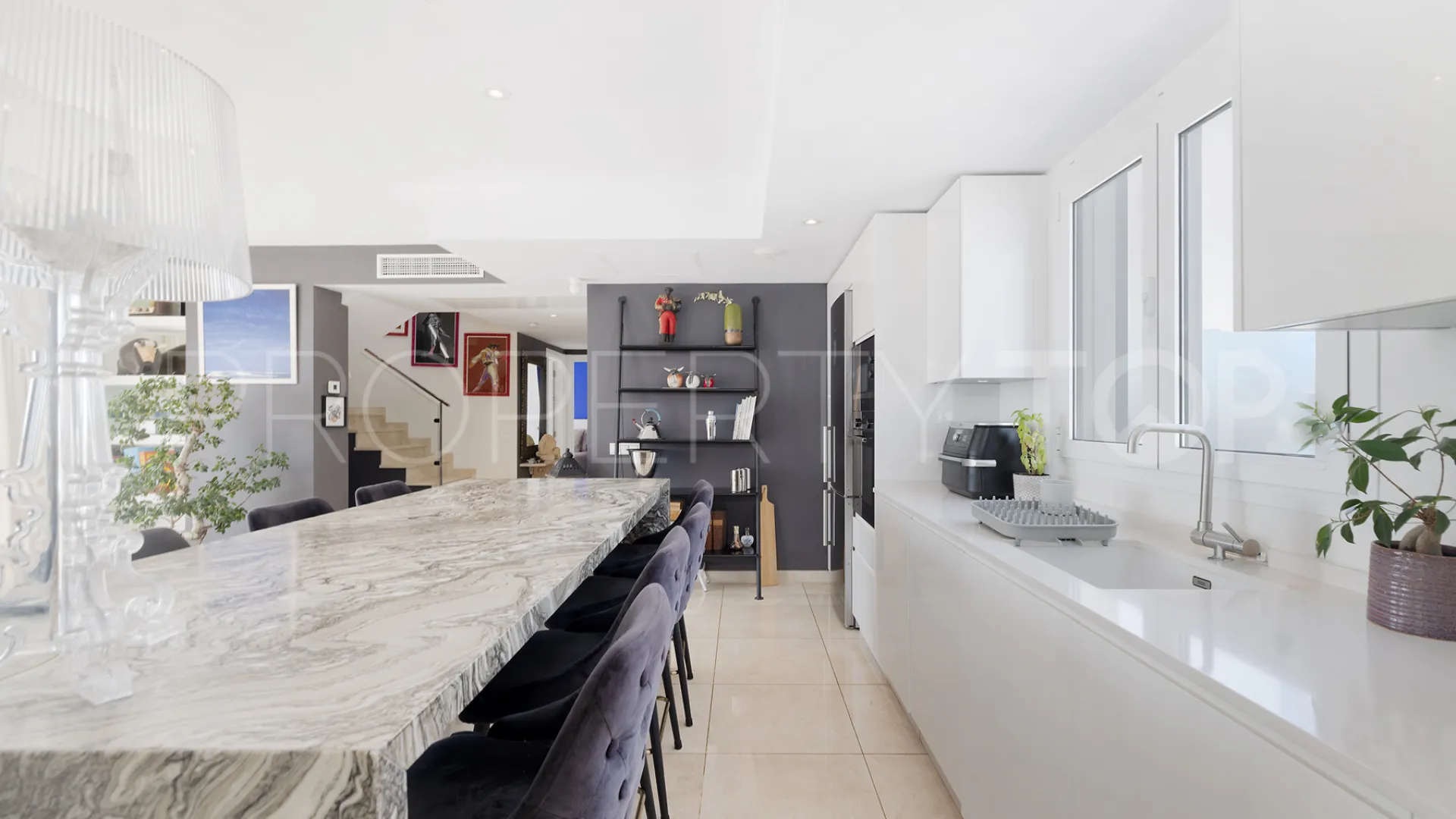 2 bedrooms Los Altos de los Monteros penthouse for sale
