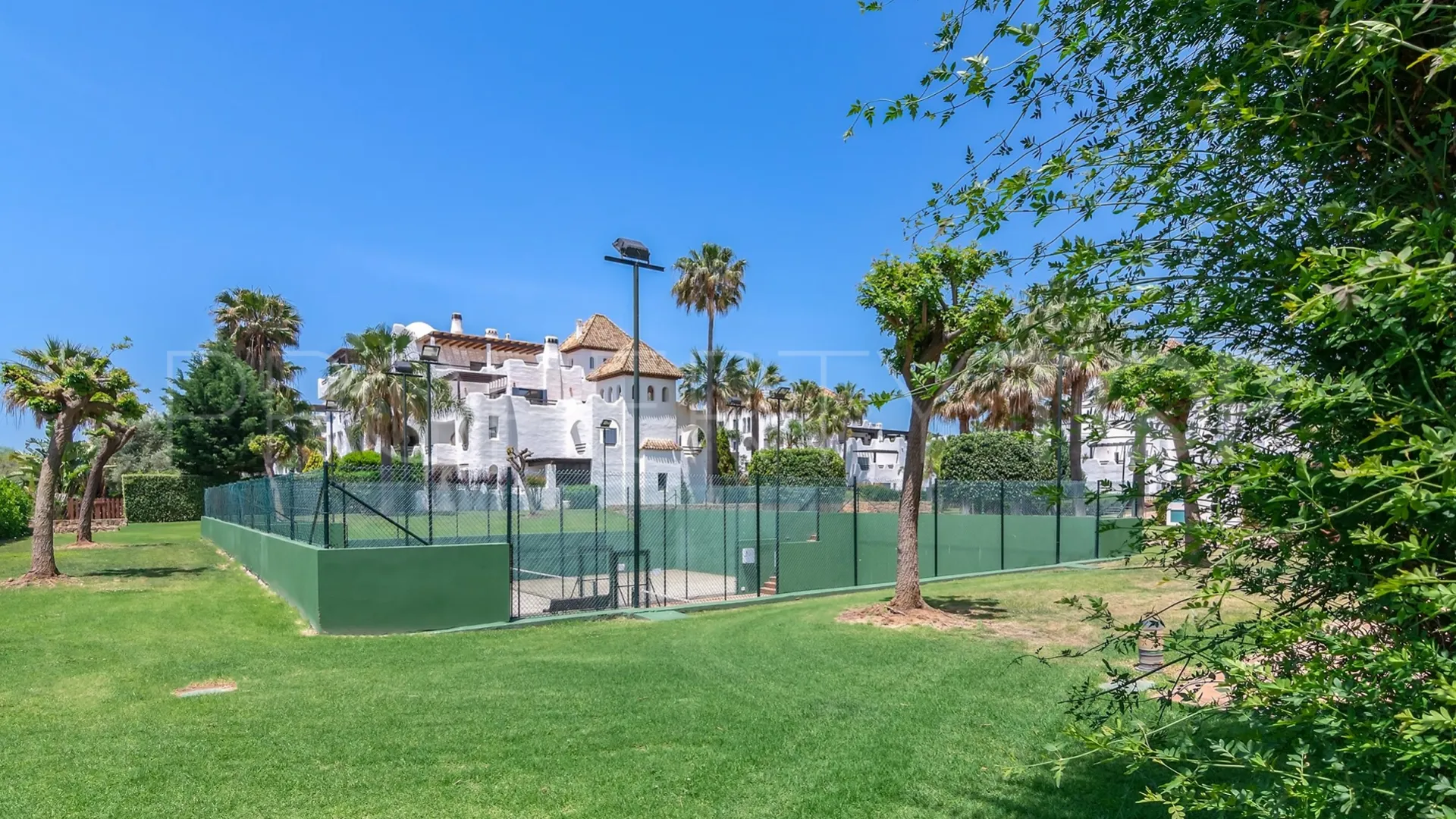 Buy apartment in El Polo de Sotogrande