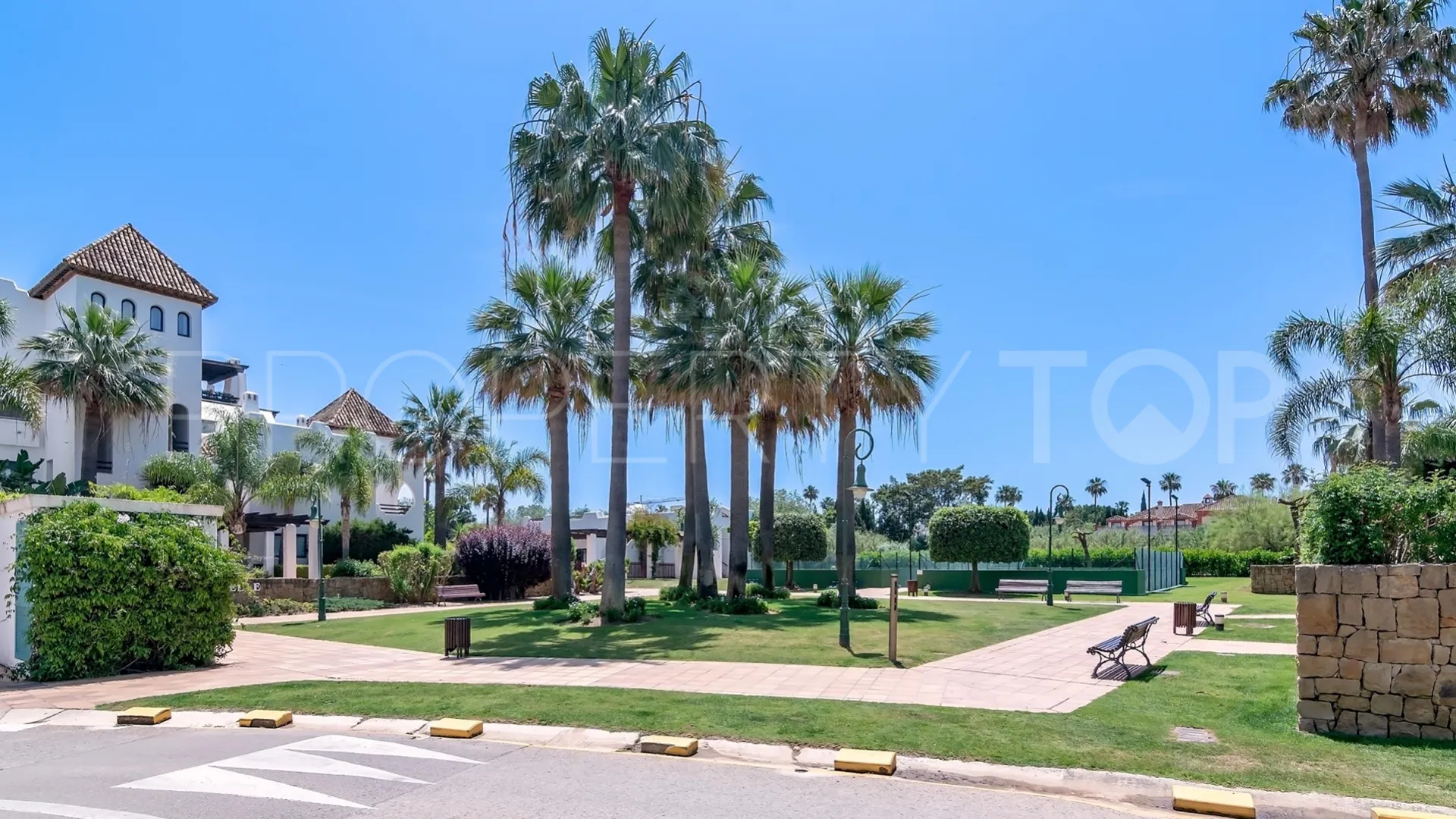 Buy apartment in El Polo de Sotogrande