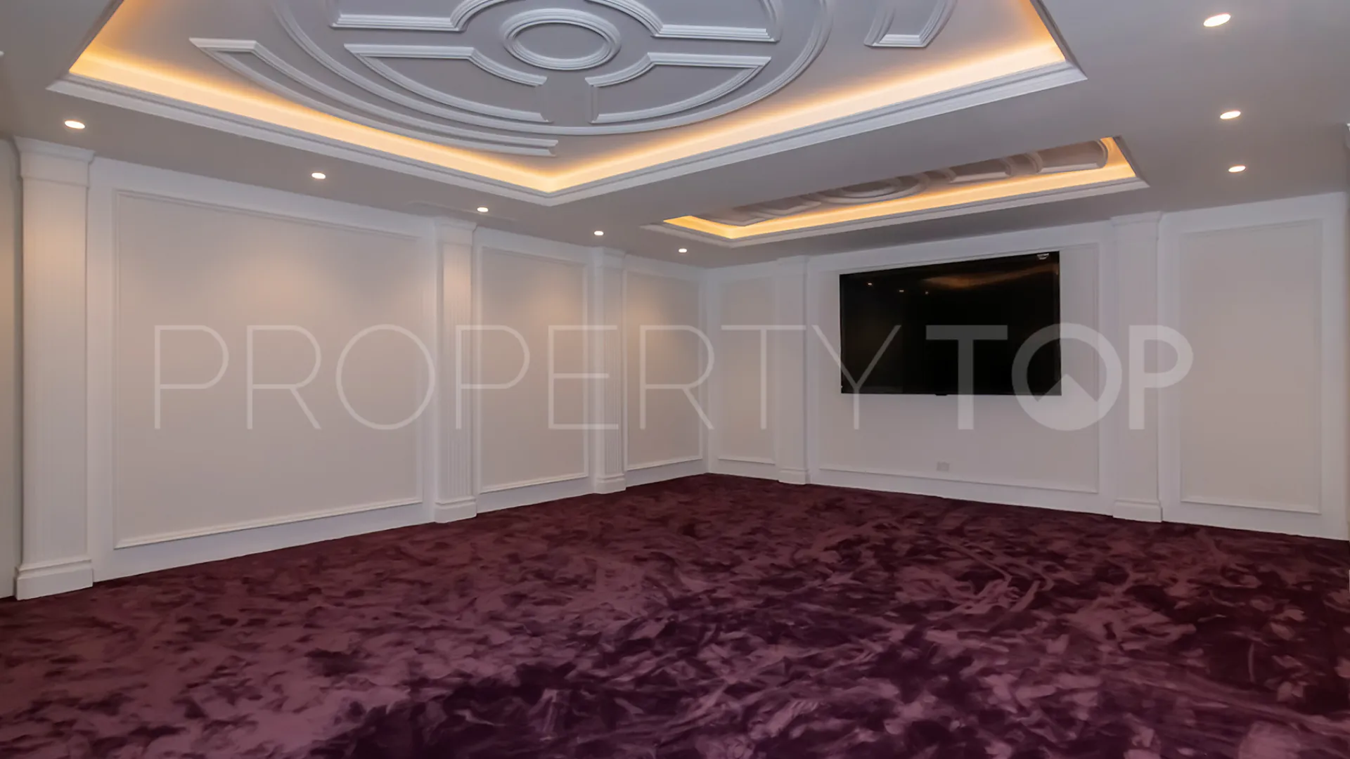 For sale 5 bedrooms villa in Zona L