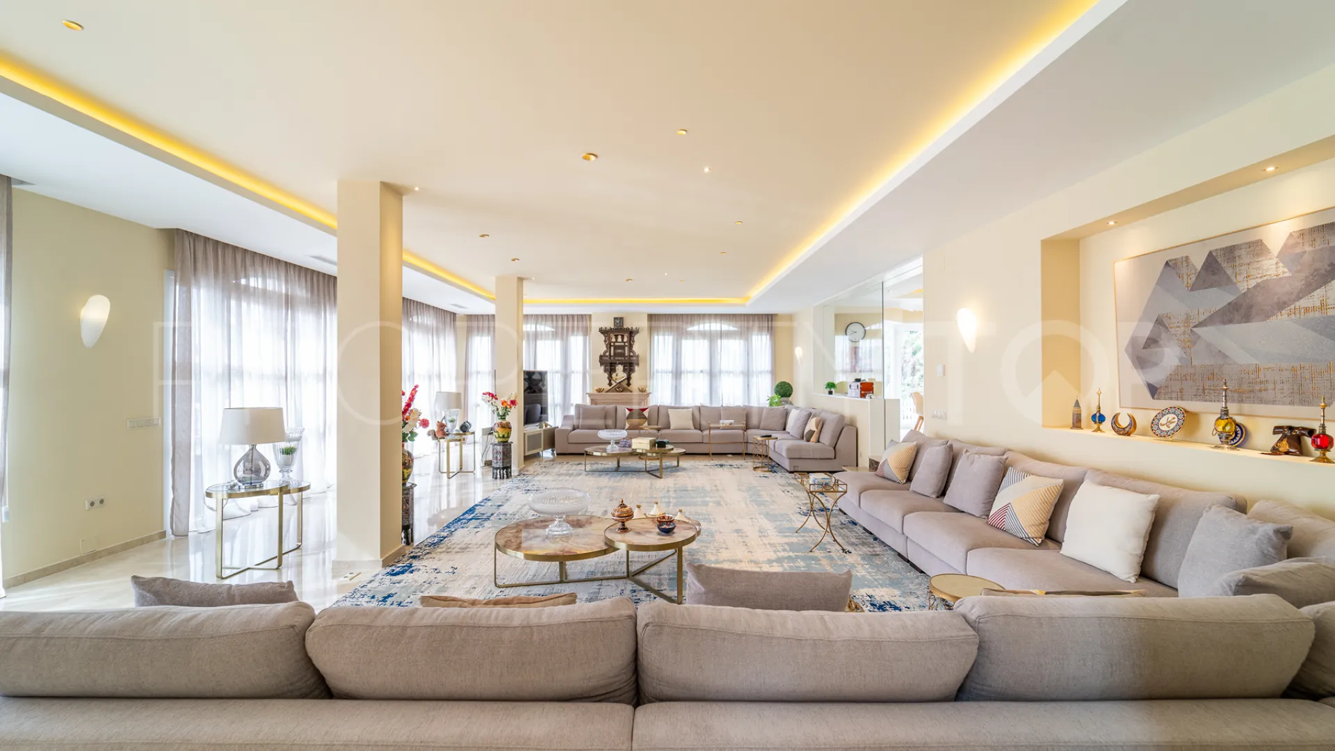Se vende villa en La Panera de 5 dormitorios