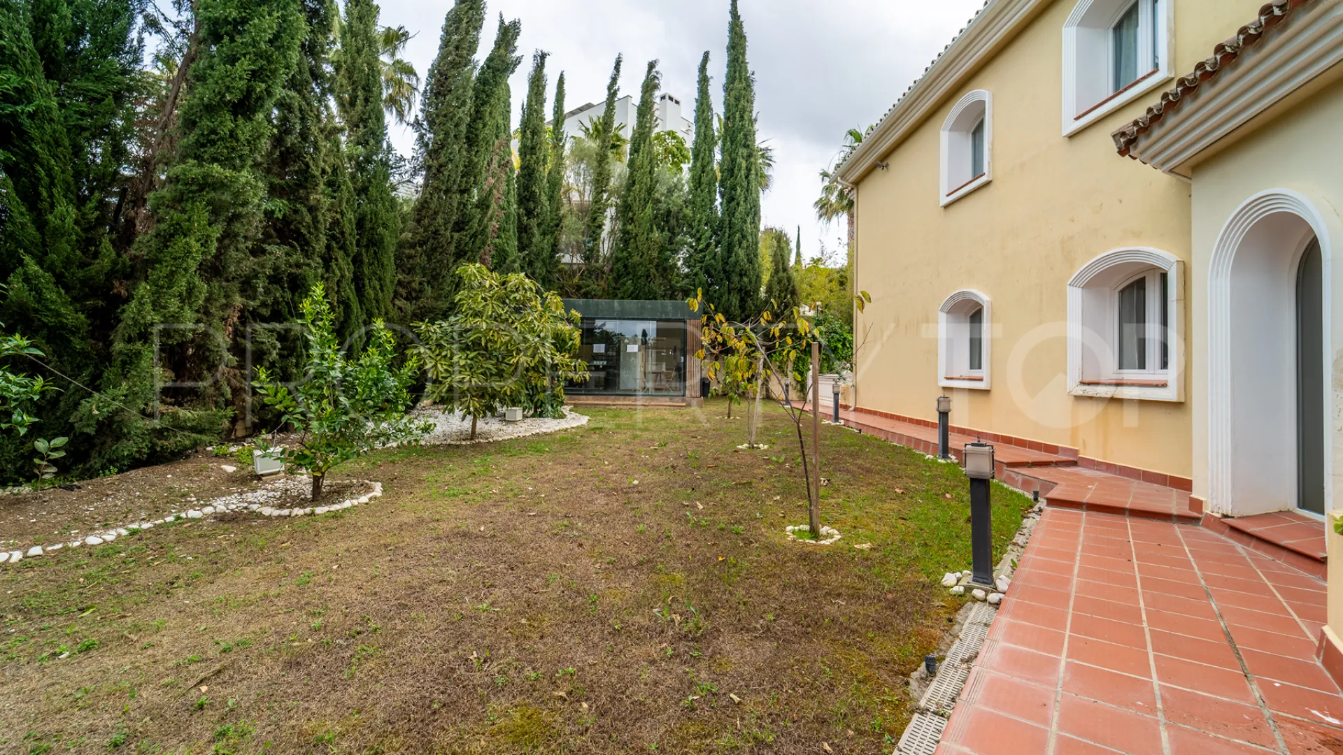 Se vende villa en La Panera de 5 dormitorios