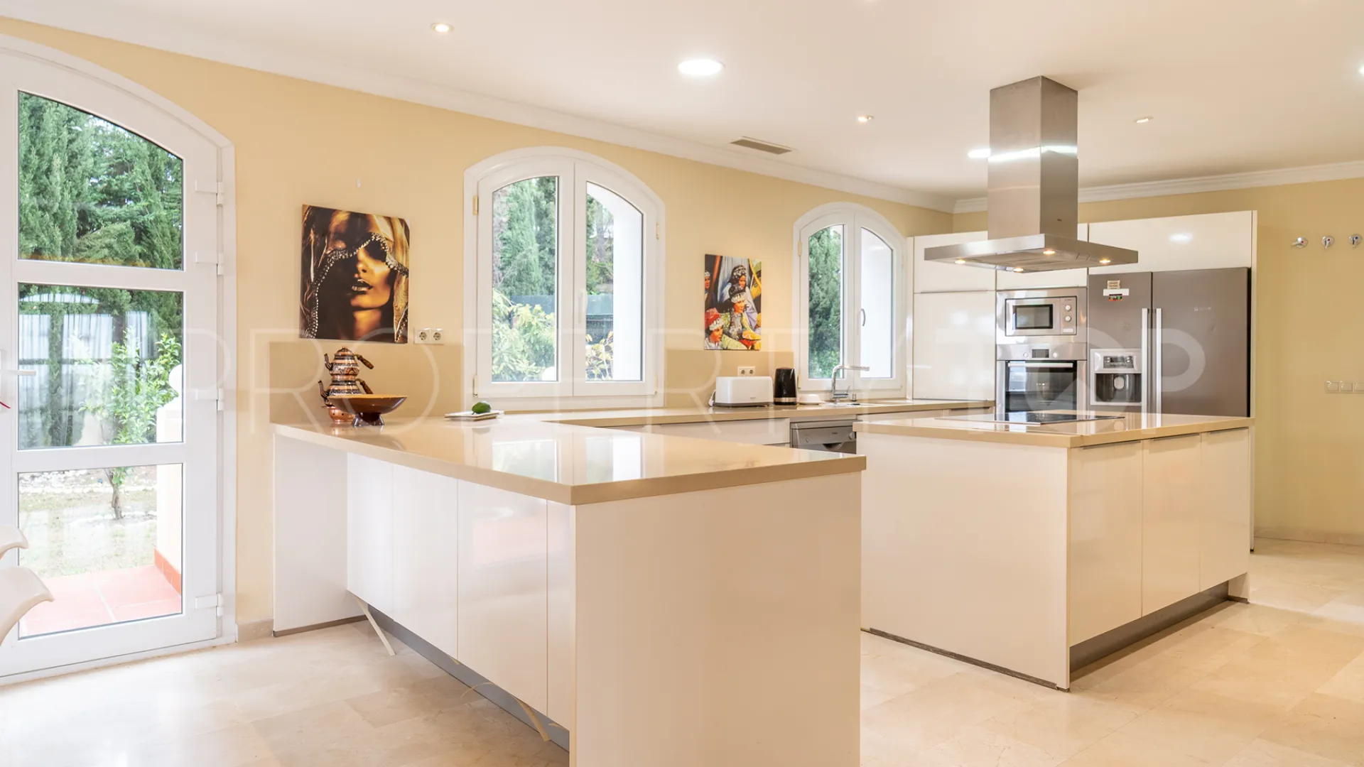 Se vende villa en La Panera de 5 dormitorios