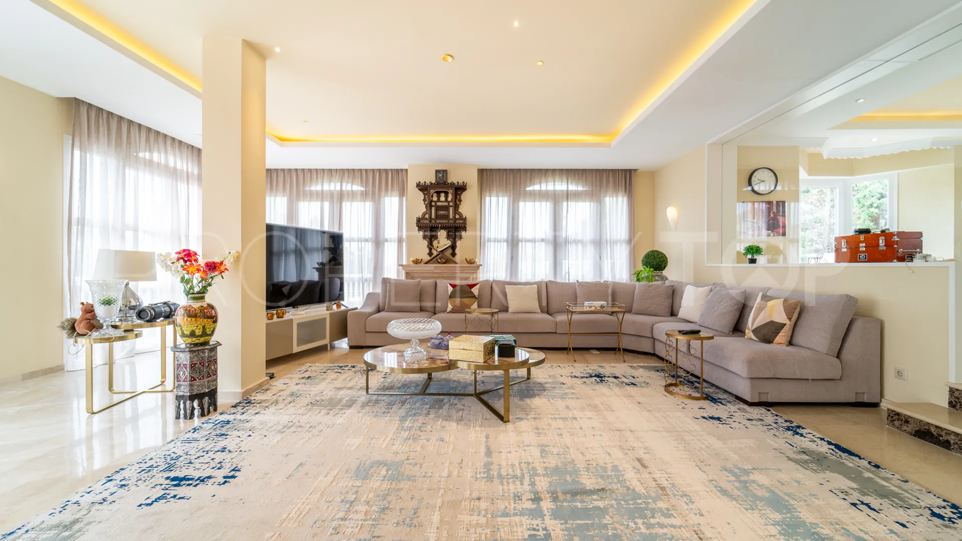 Se vende villa en La Panera de 5 dormitorios