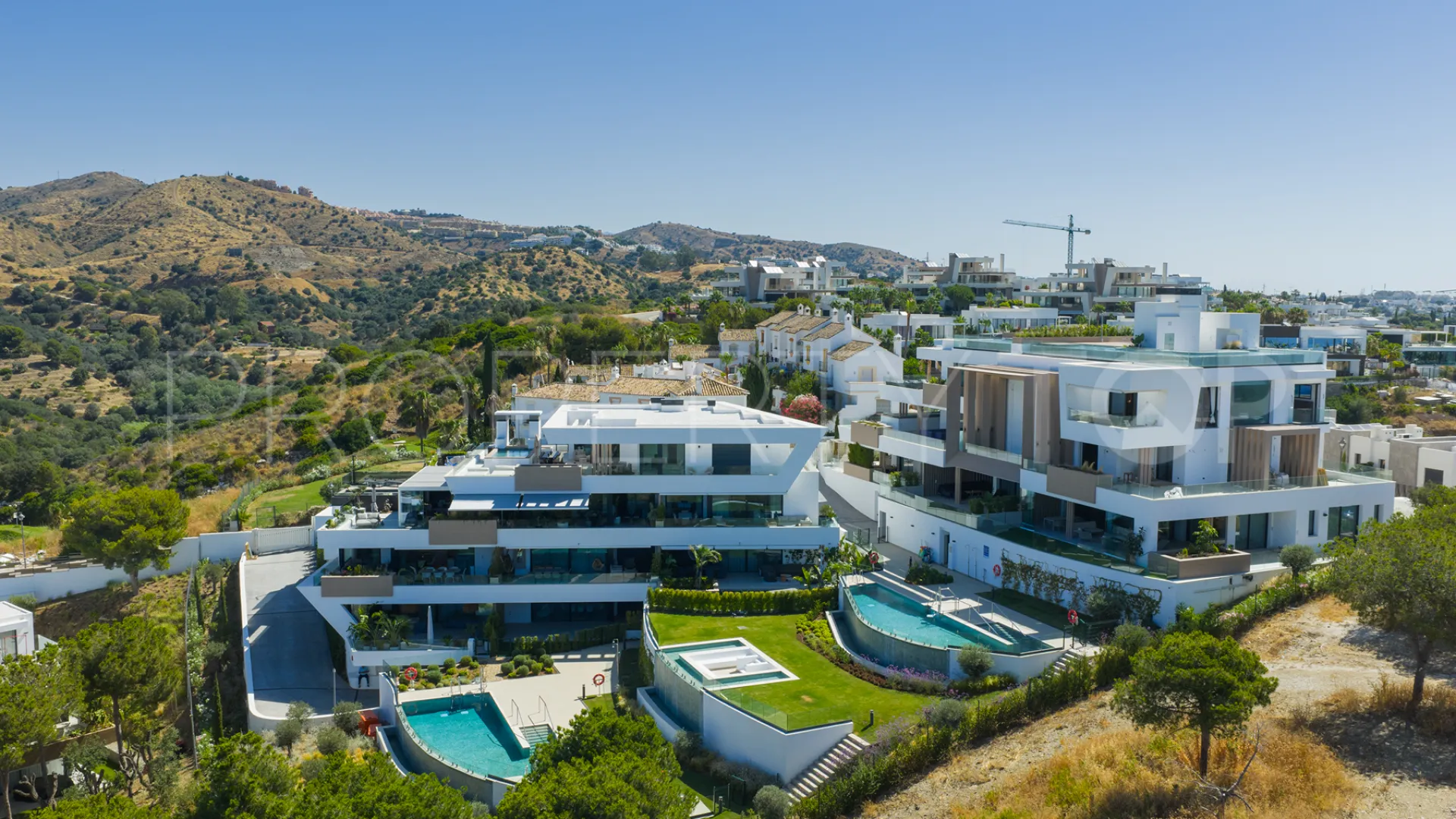 Apartamento en venta en Cabopino de 3 dormitorios