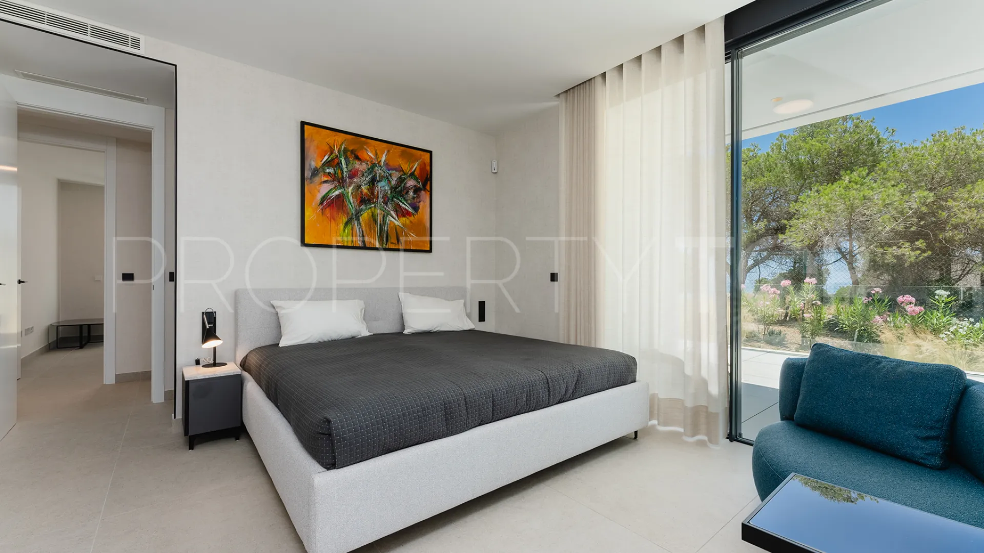 Apartamento en venta en Cabopino de 3 dormitorios