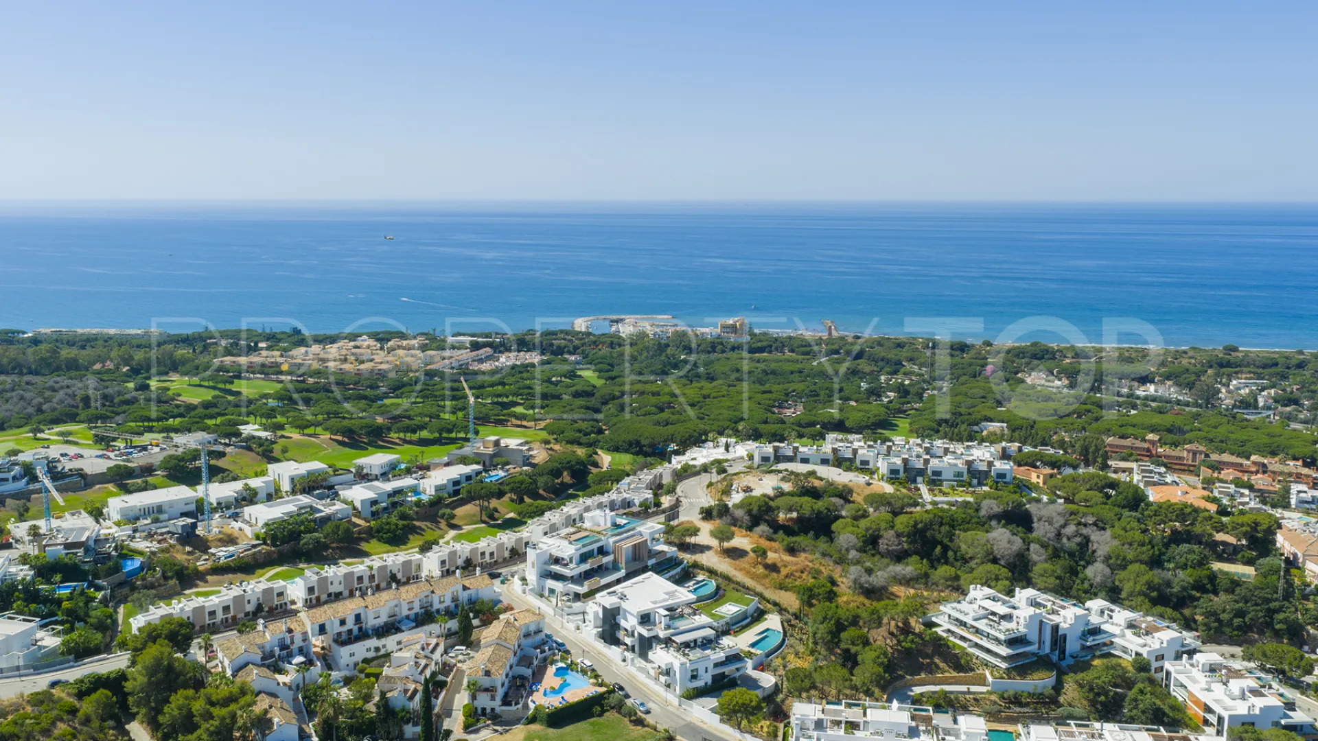 Apartamento en venta en Cabopino de 3 dormitorios