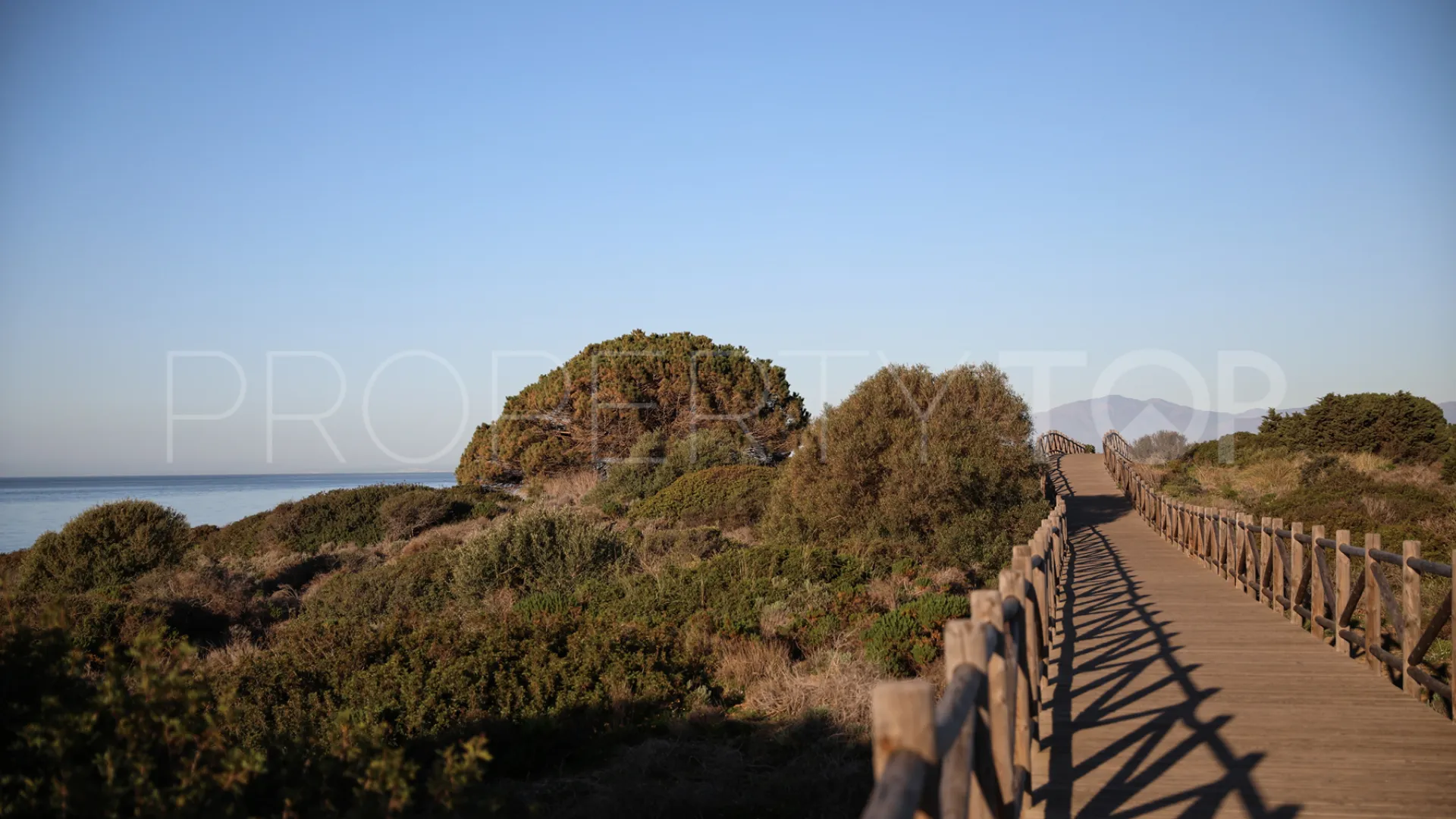 Apartamento en venta en Cabopino de 3 dormitorios