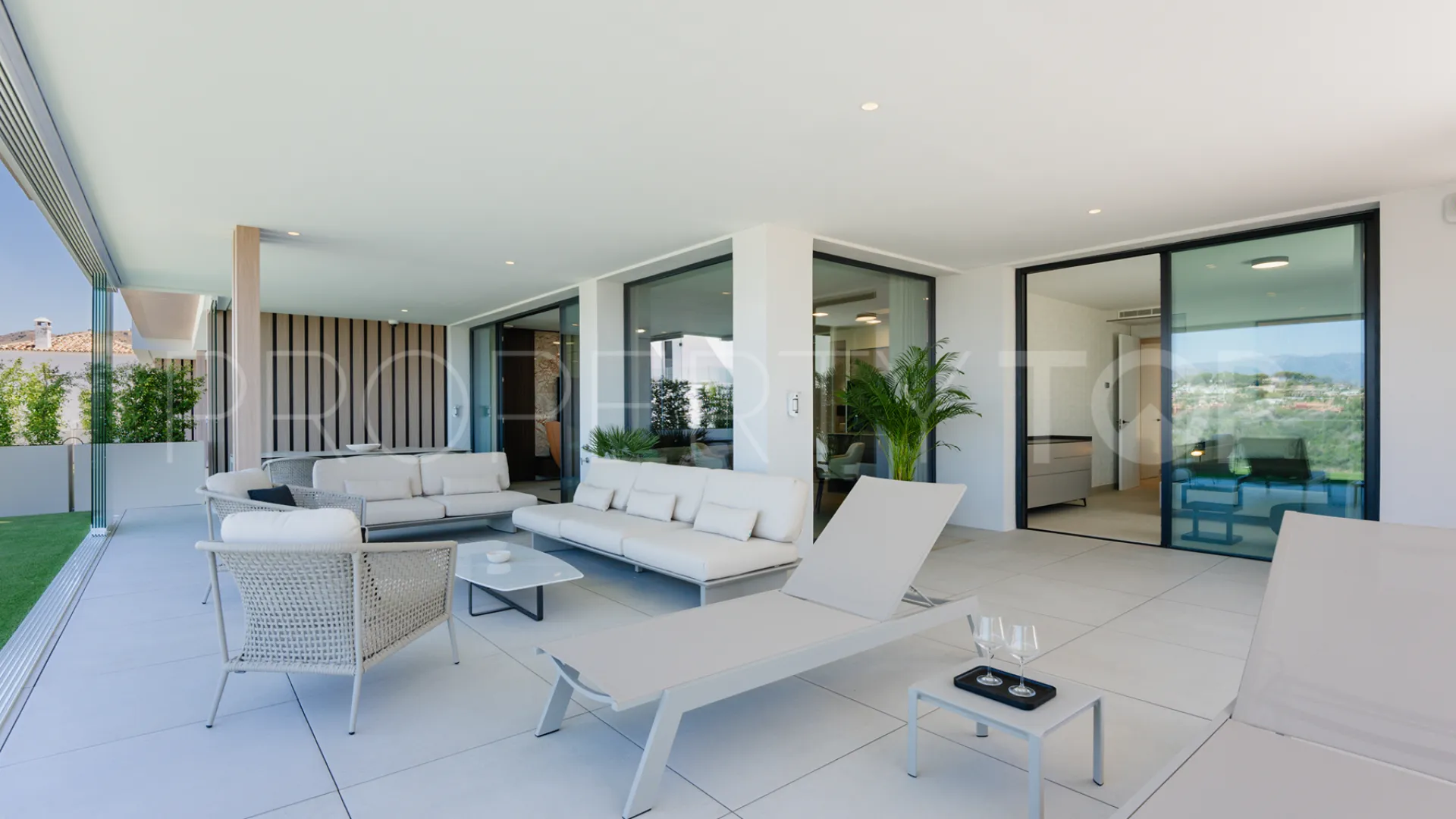 Apartamento en venta en Cabopino de 3 dormitorios