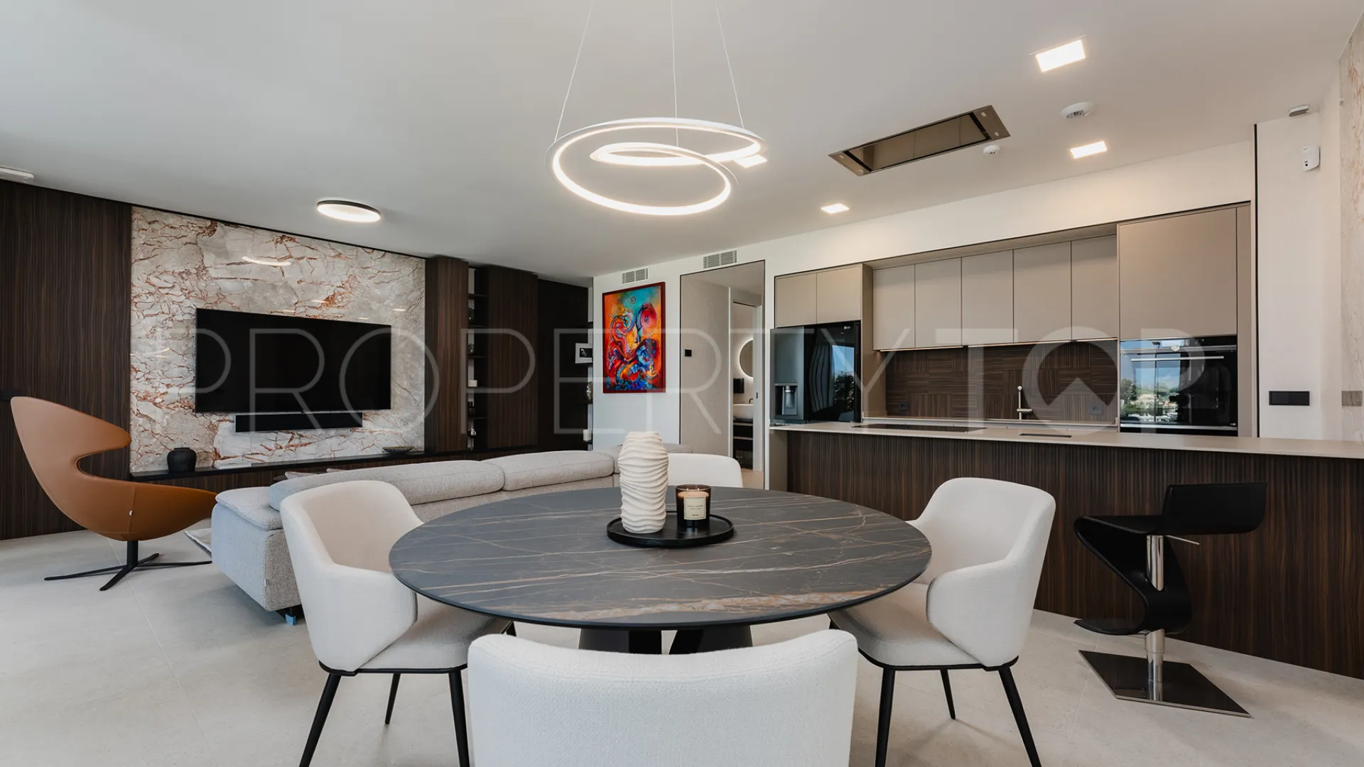 Apartamento en venta en Cabopino de 3 dormitorios