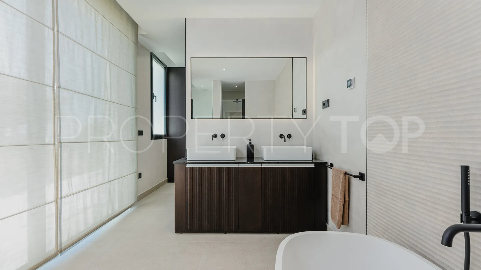 Apartamento en venta en Cabopino de 3 dormitorios