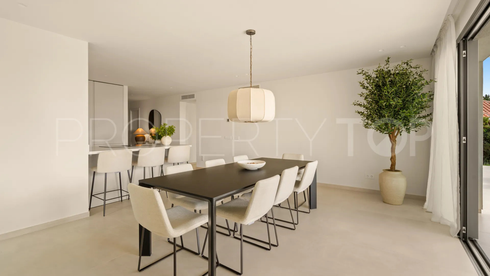 Elviria 5 bedrooms villa for sale