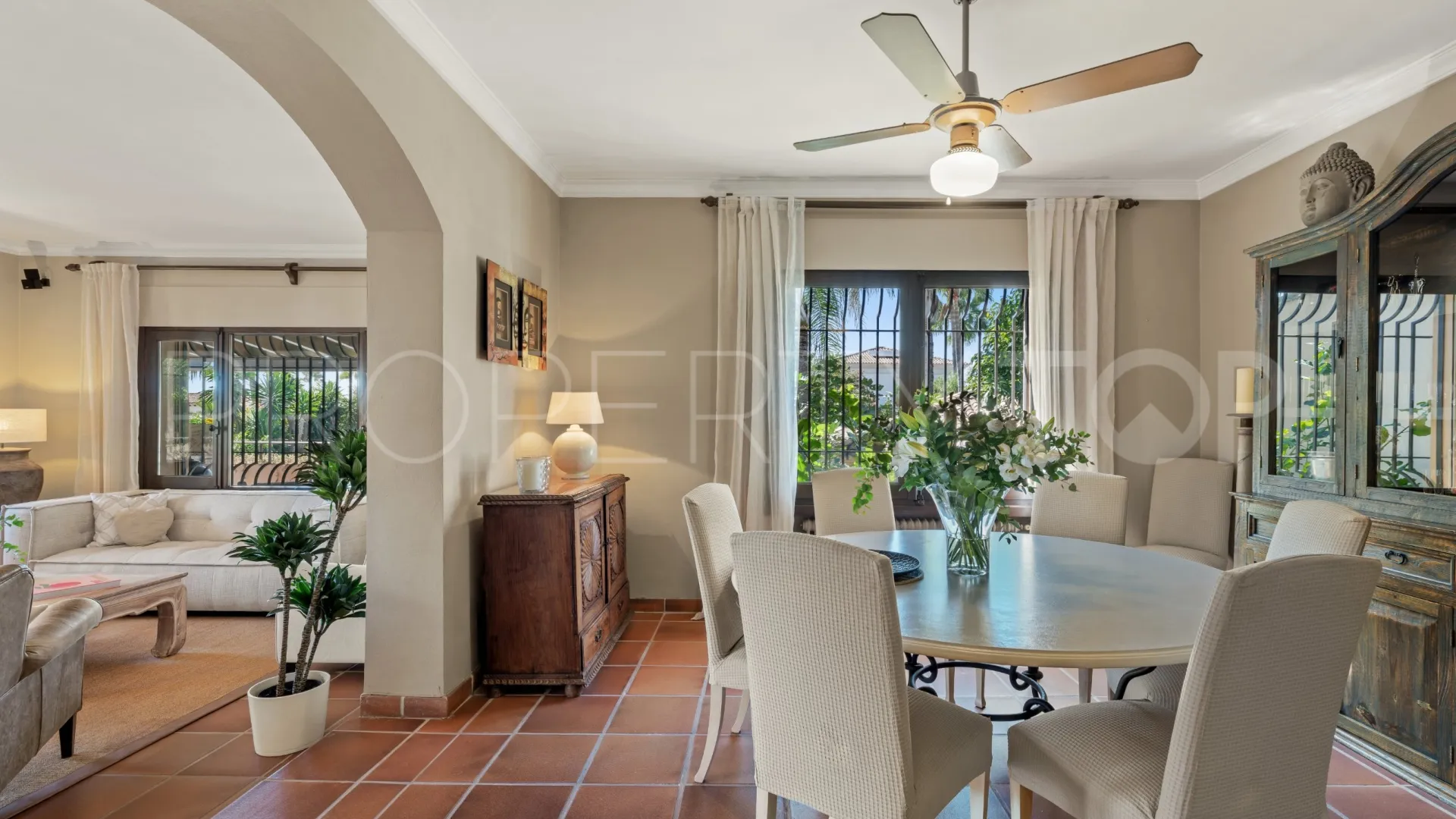 Casa en venta de 6 dormitorios en Los Monteros
