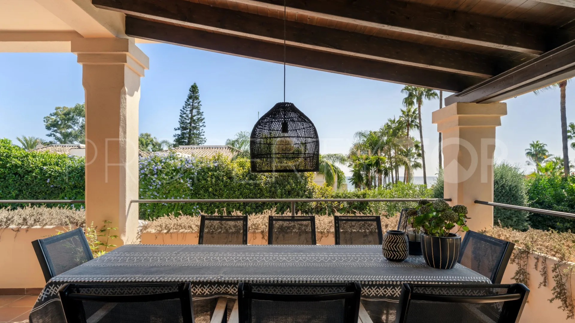 Casa en venta de 6 dormitorios en Los Monteros
