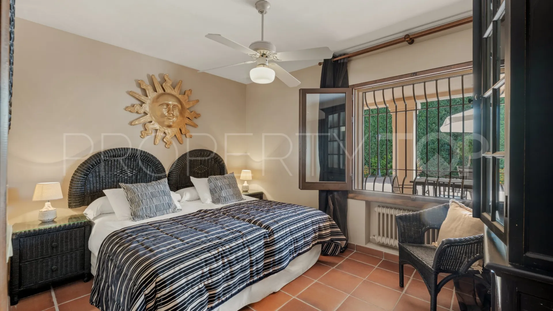 Casa en venta de 6 dormitorios en Los Monteros