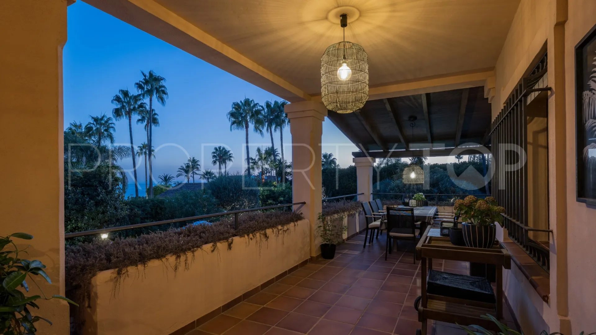Casa en venta de 6 dormitorios en Los Monteros