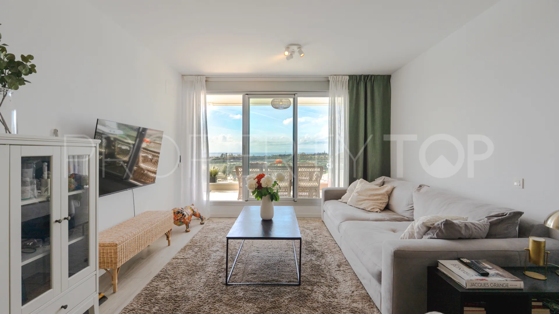 Cancelada, apartamento en venta con 3 dormitorios