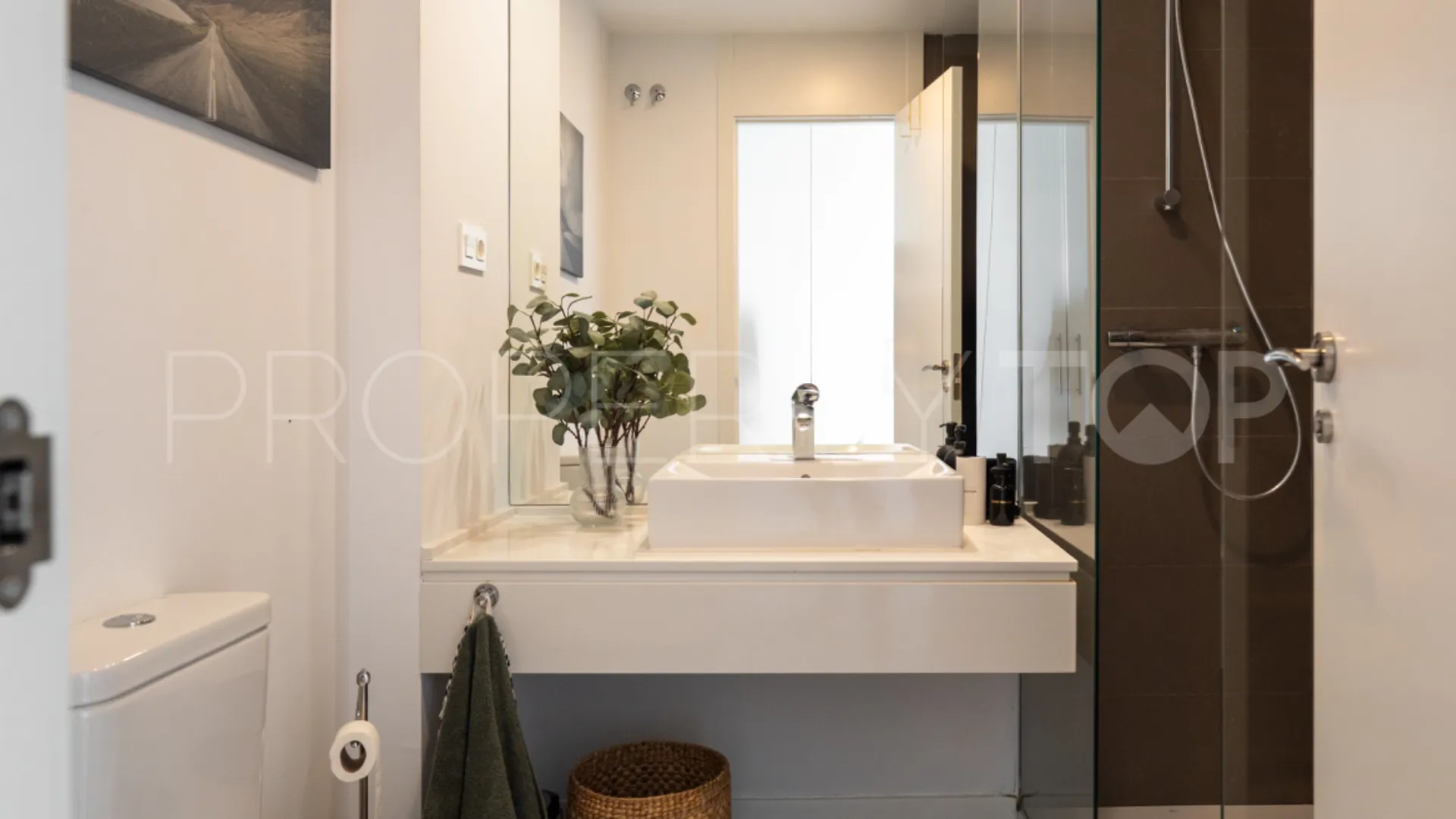 Cancelada, apartamento en venta con 3 dormitorios