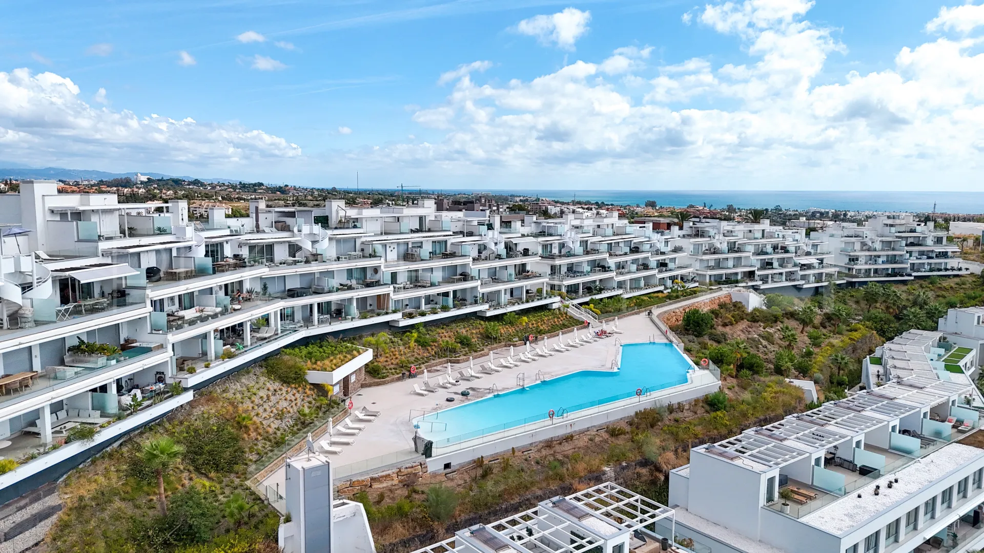 Cancelada, apartamento en venta con 3 dormitorios