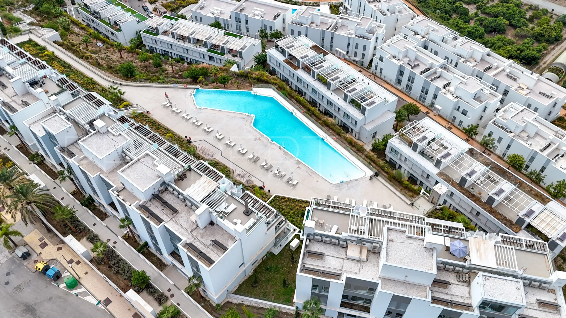 Cancelada, apartamento en venta con 3 dormitorios
