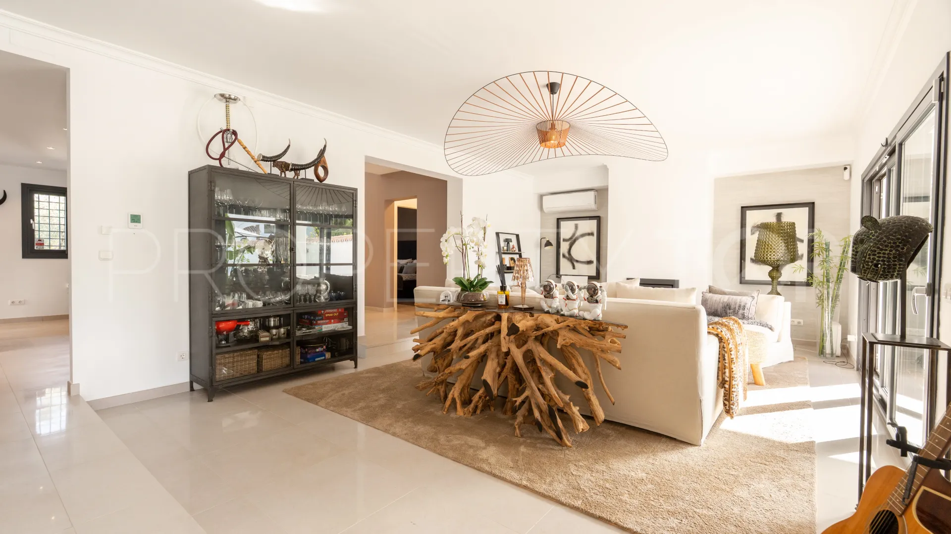 Buy 5 bedrooms villa in Parcelas del Golf