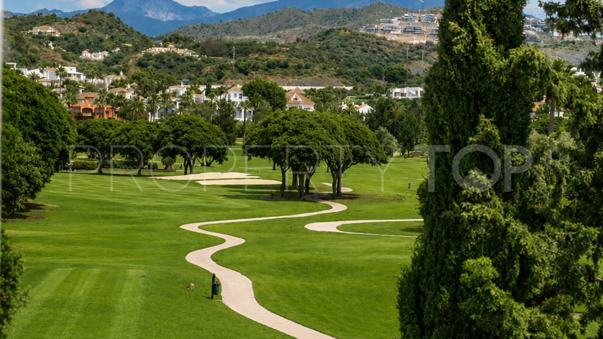 4 bedrooms town house for sale in Soleuropa