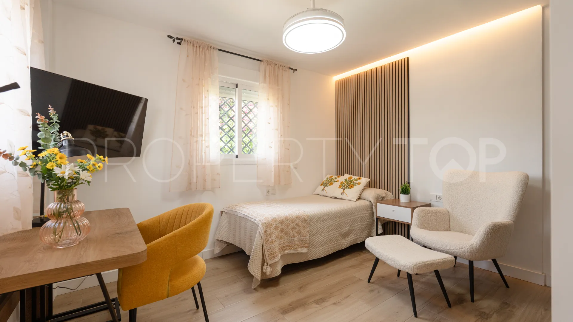 4 bedrooms town house for sale in Soleuropa