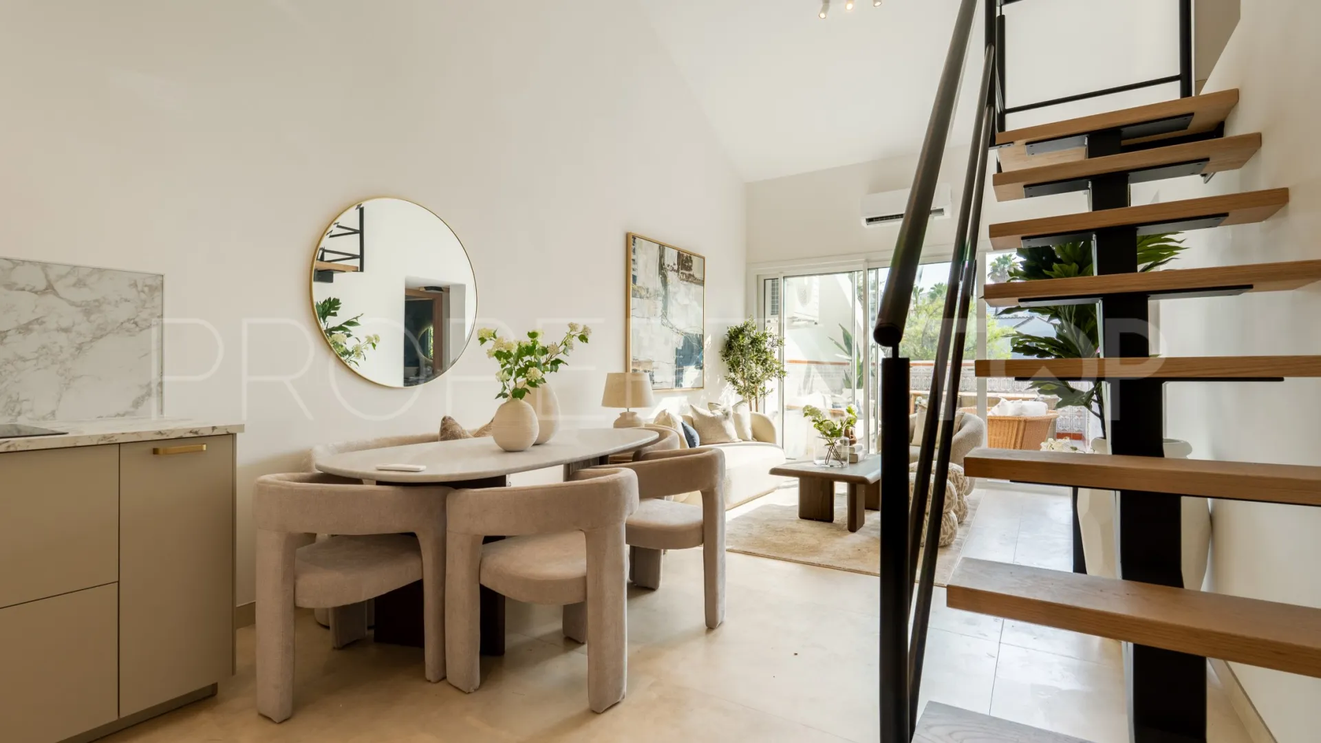 For sale 3 bedrooms duplex penthouse in Agrupadas