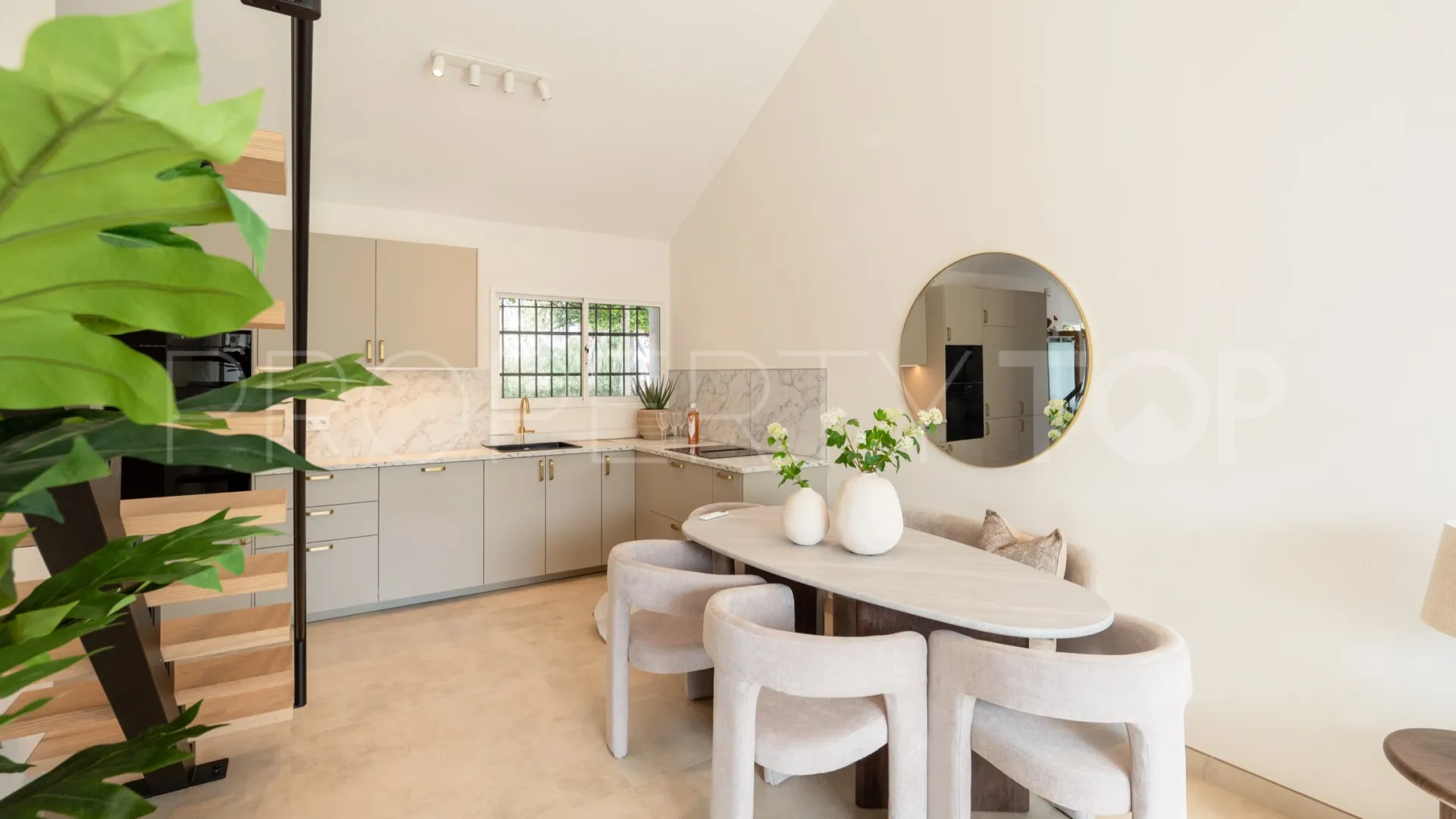 For sale 3 bedrooms duplex penthouse in Agrupadas