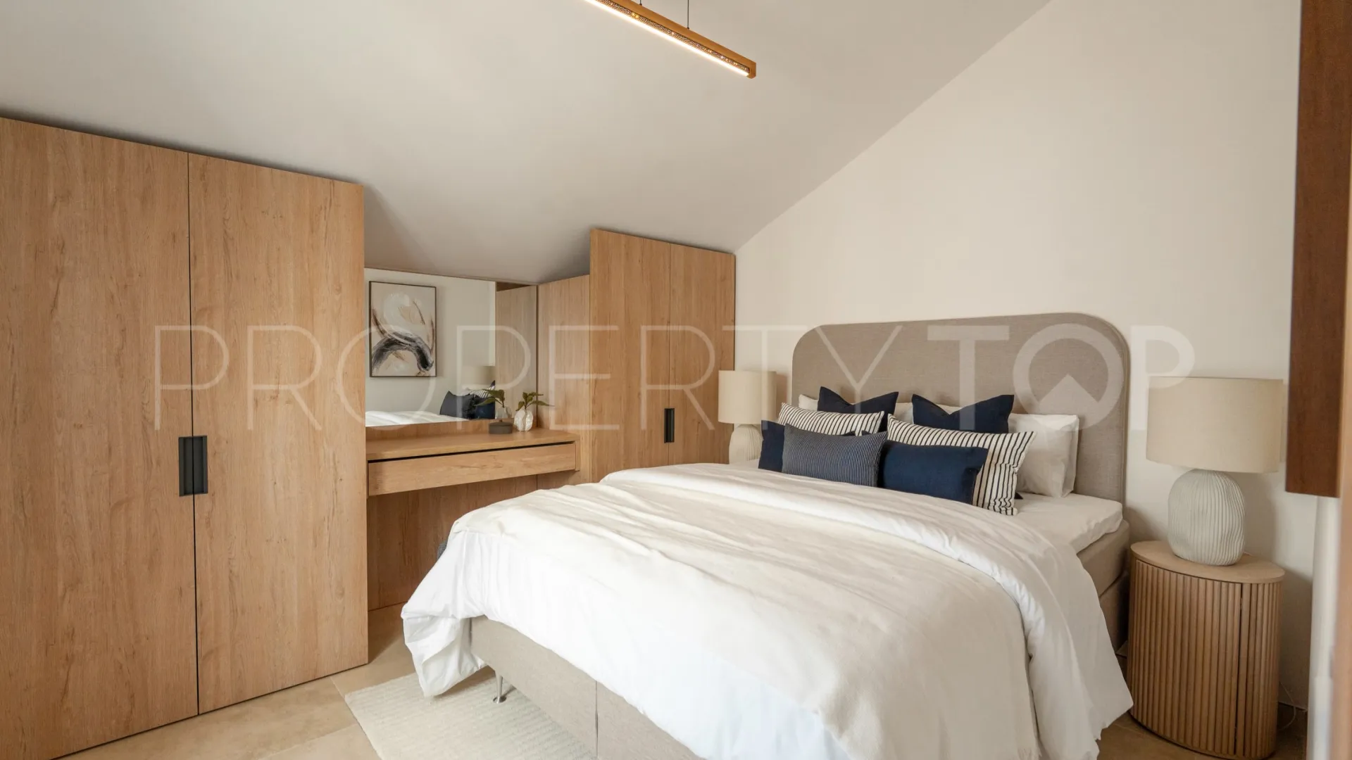For sale 3 bedrooms duplex penthouse in Agrupadas