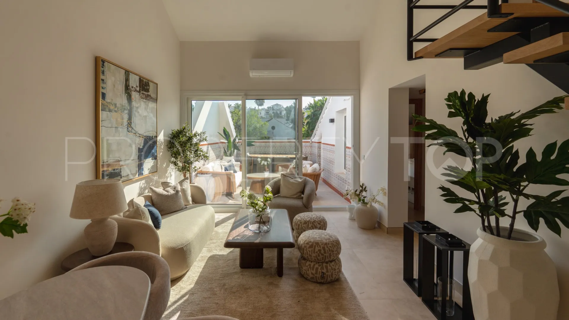 For sale 3 bedrooms duplex penthouse in Agrupadas