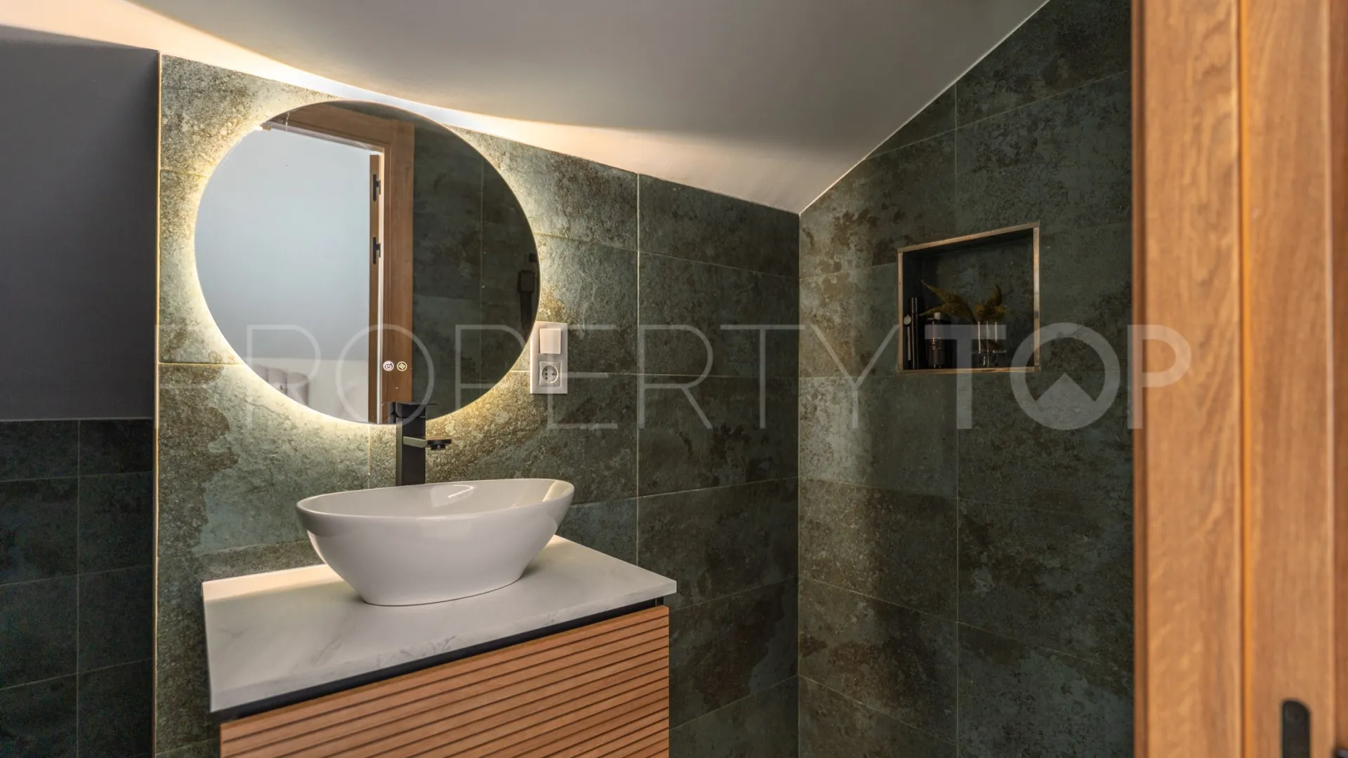 For sale 3 bedrooms duplex penthouse in Agrupadas