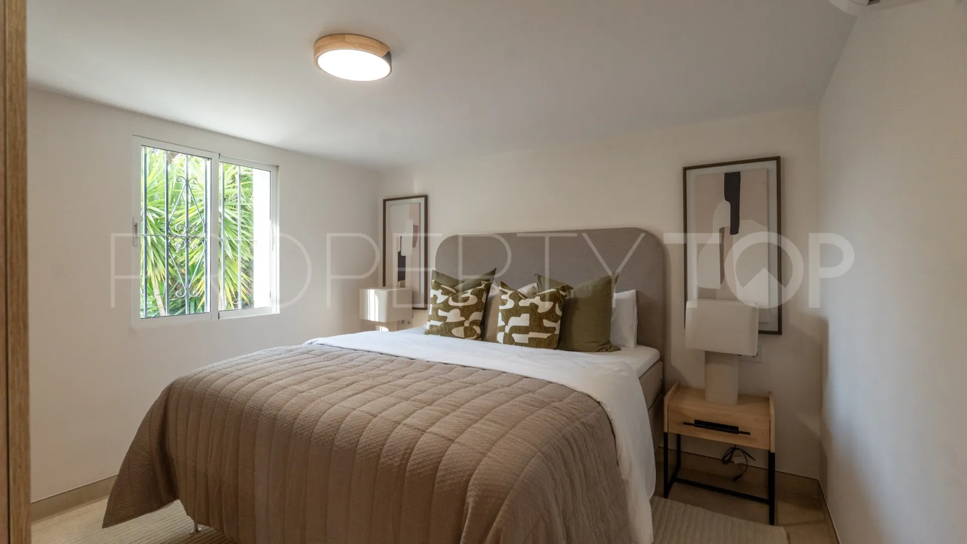For sale 3 bedrooms duplex penthouse in Agrupadas