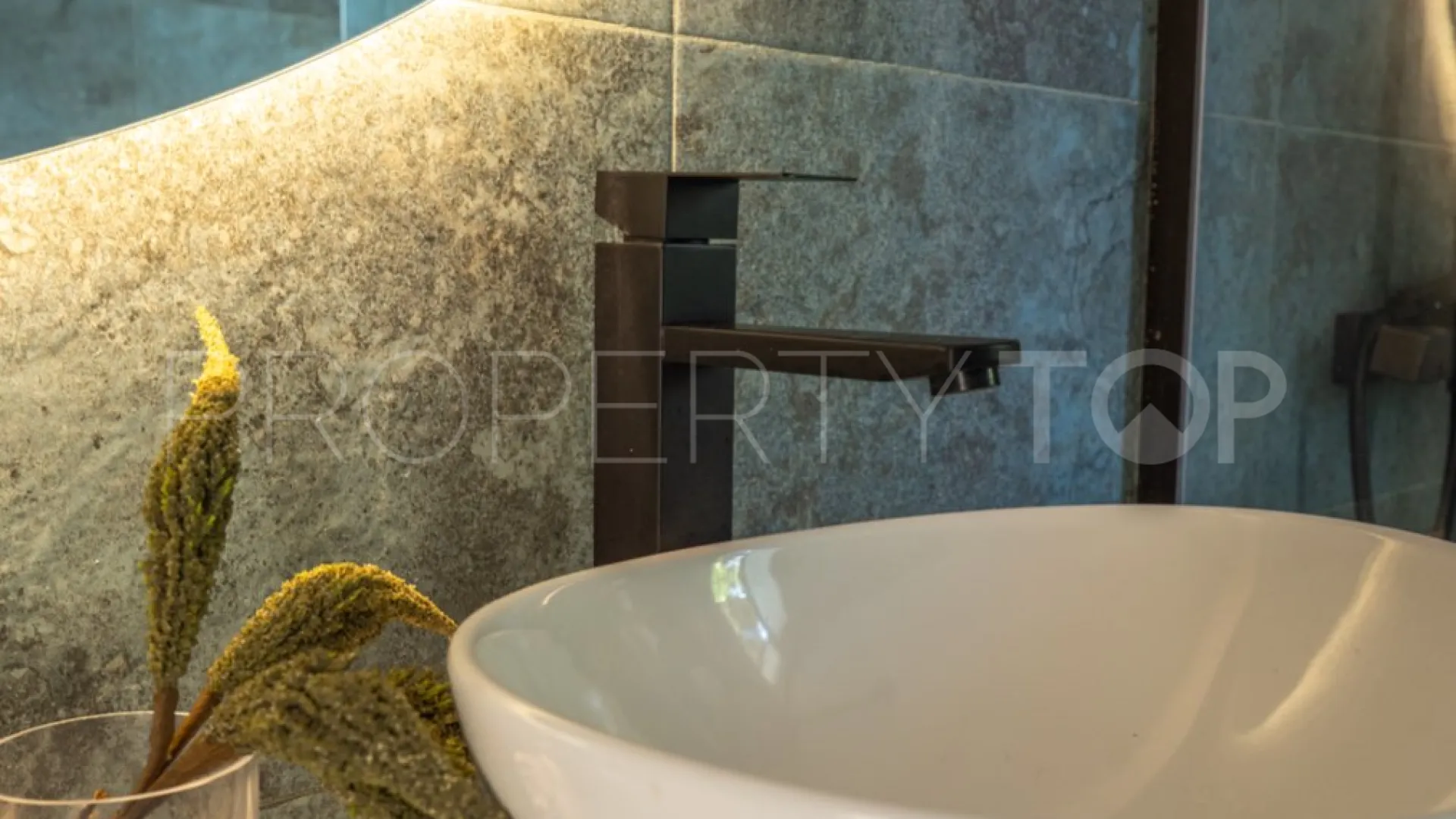 For sale 3 bedrooms duplex penthouse in Agrupadas